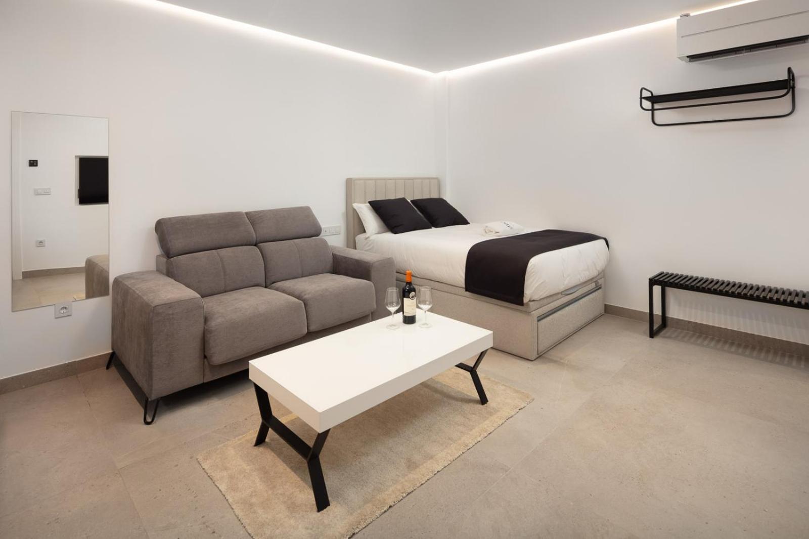 Biznaga Suites Малага Экстерьер фото